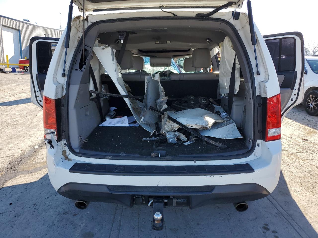 2014 Honda Pilot - Image 13
