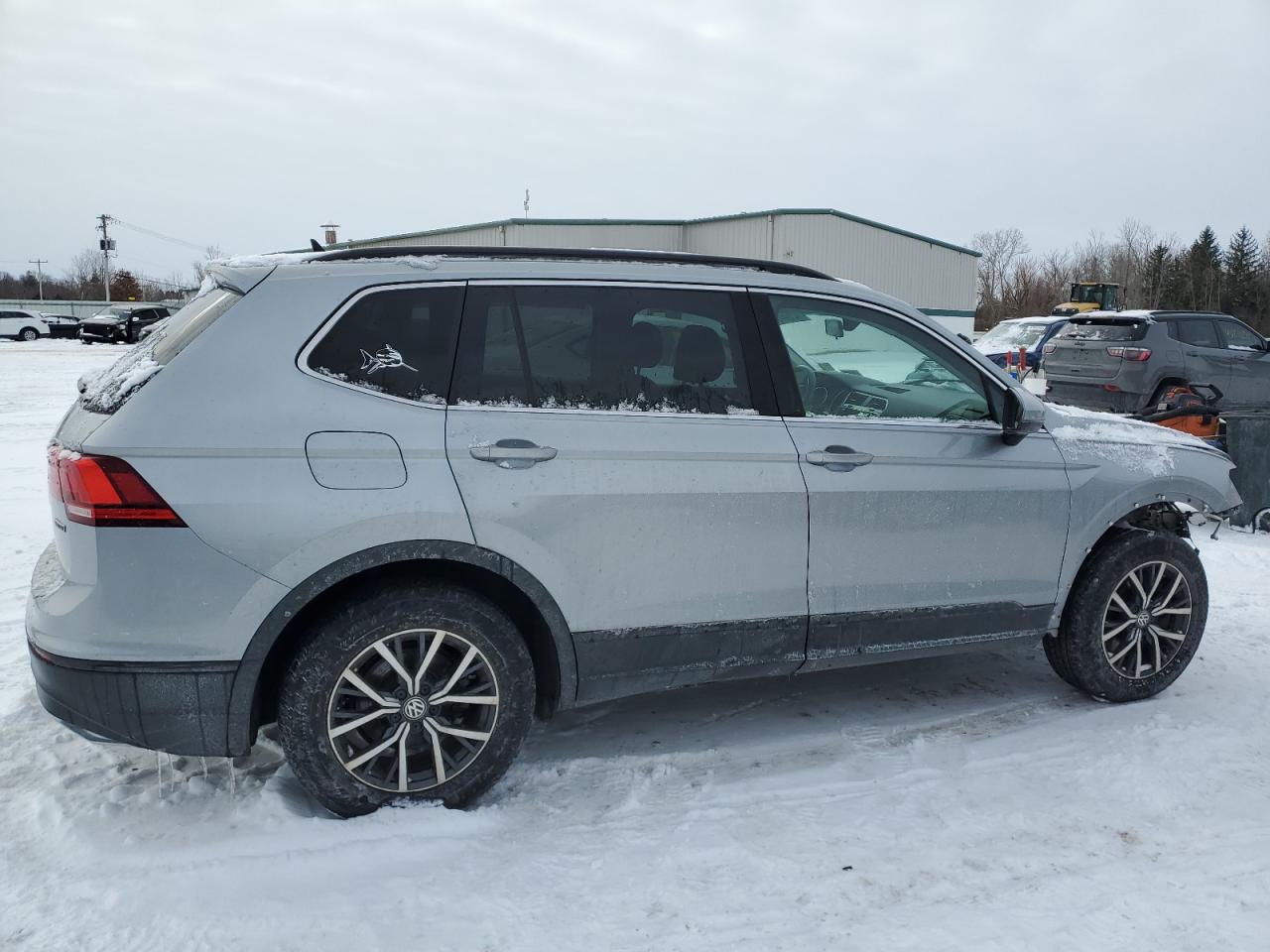 2019 Volkswagen Tiguan - Image 3