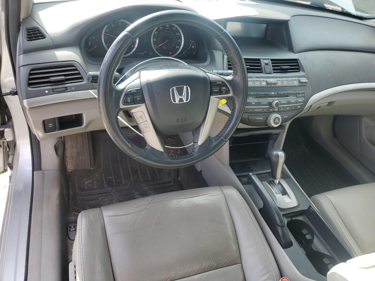 2010 Honda Accord - Image 8
