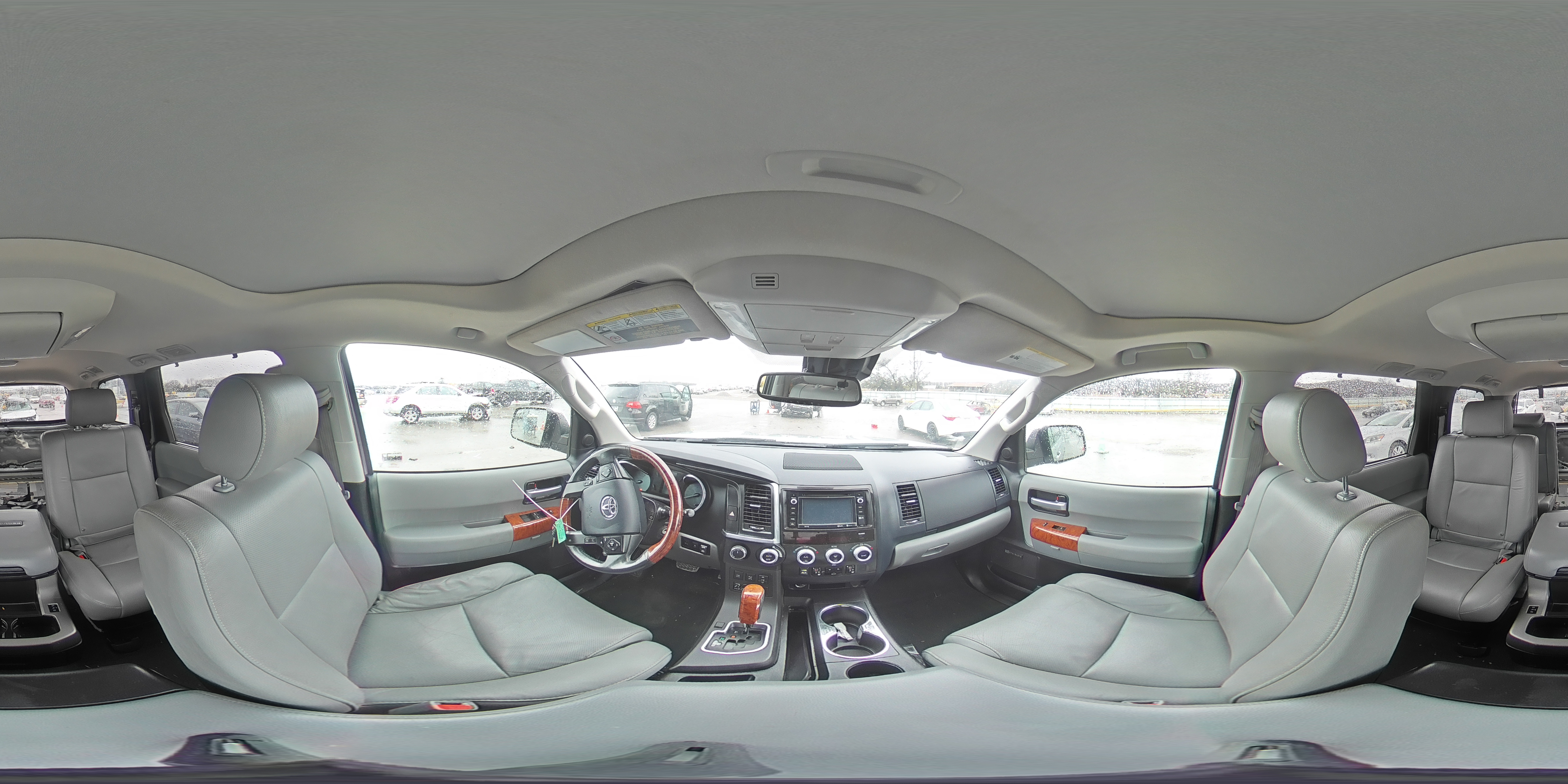2019 Toyota Sequoia - Image 13