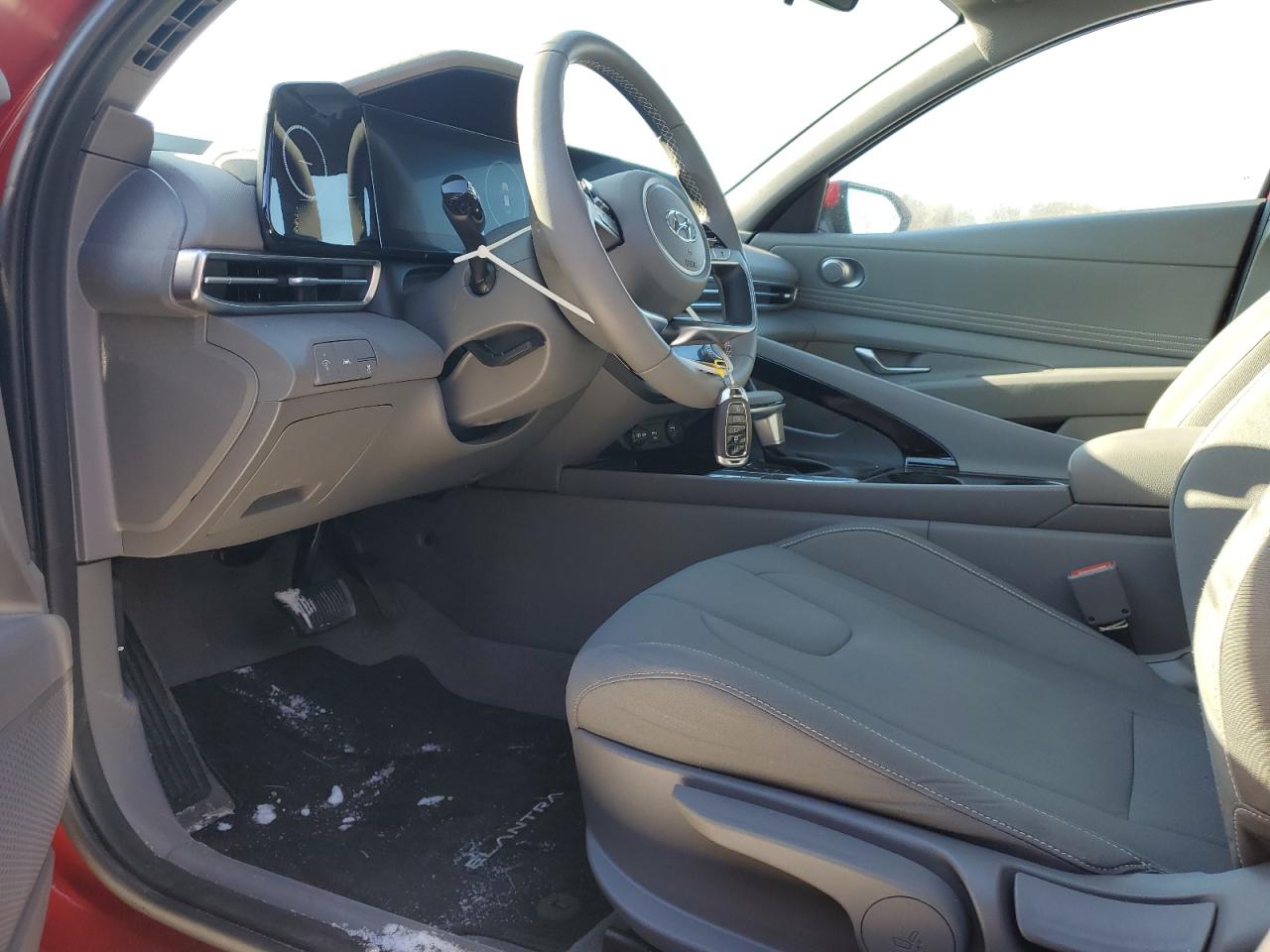 2023 Hyundai Elantra - Image 7