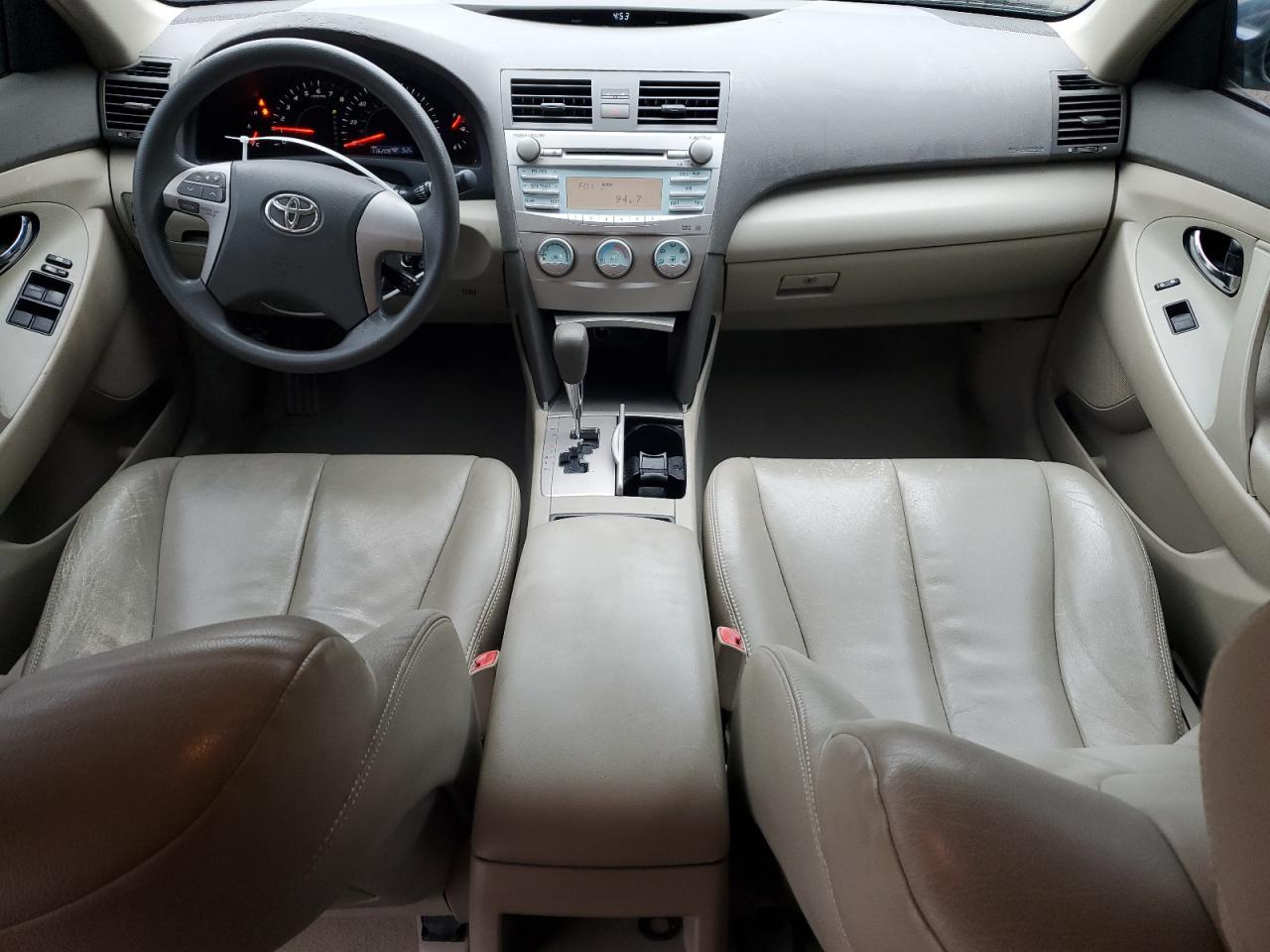 2009 Toyota Camry - Image 8