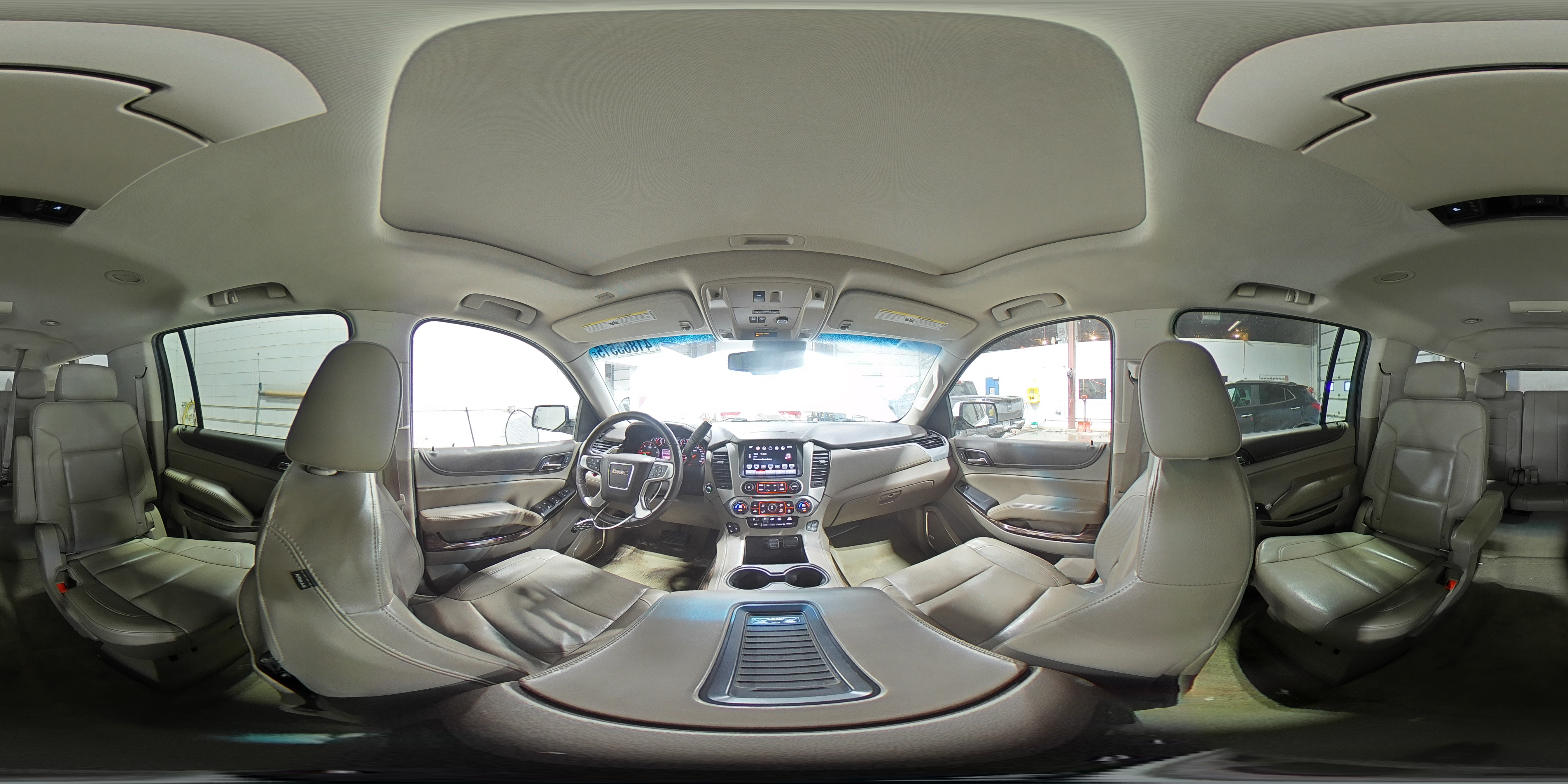2016 GMC Yukon - Image 13