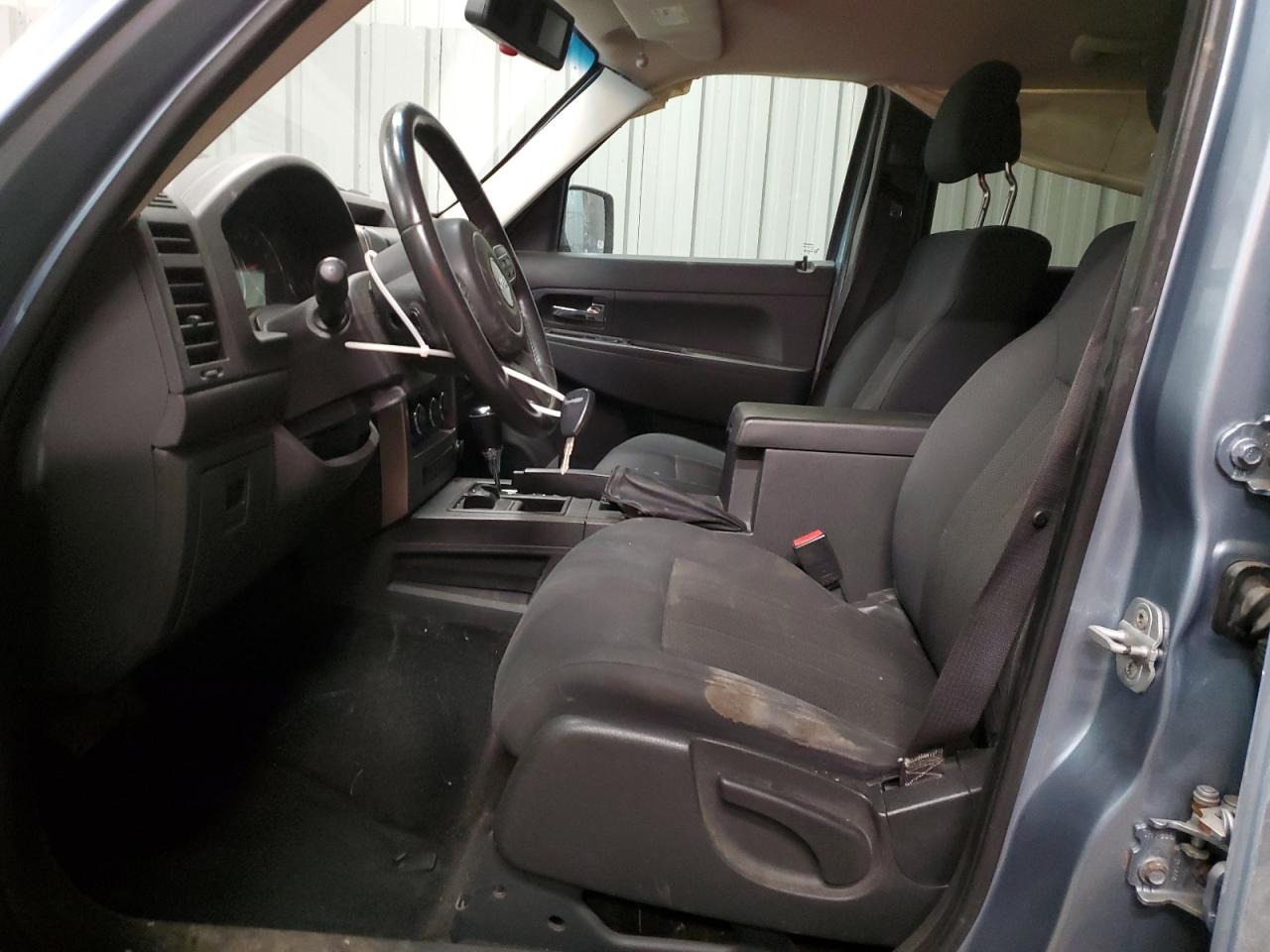 2012 Jeep Liberty (North America) - Image 7