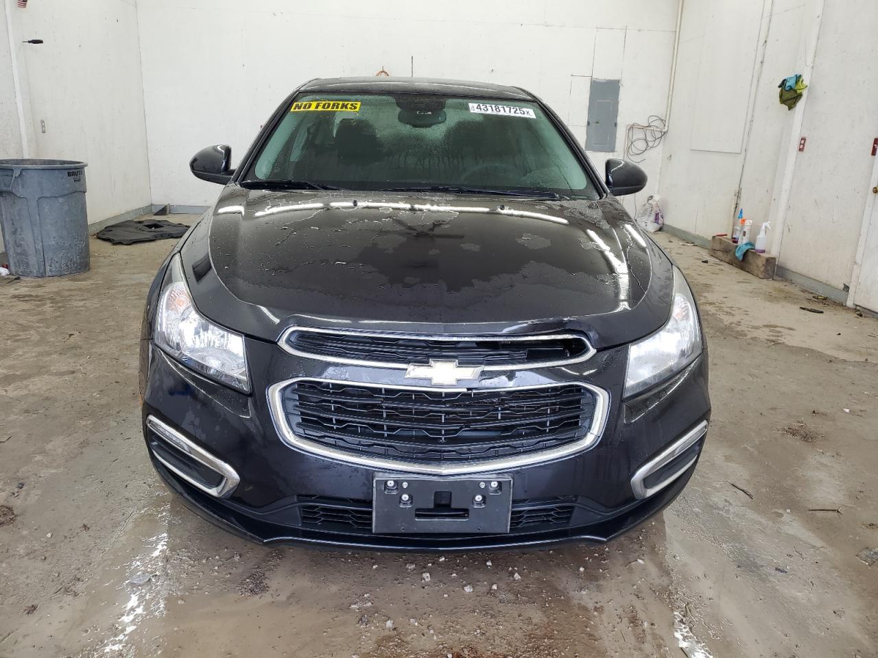 2016 Chevrolet Cruze - Image 5