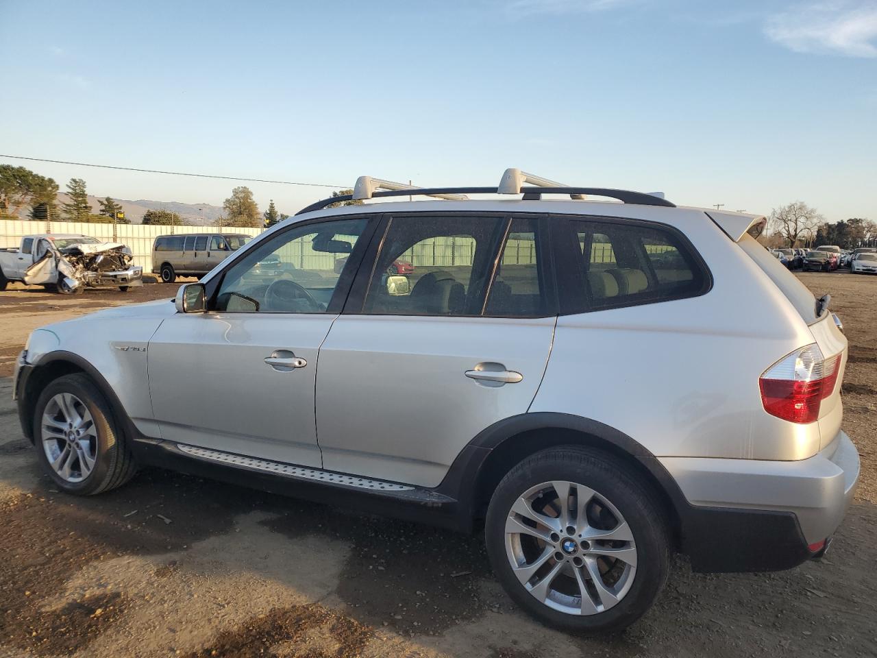 2008 BMW X3 - Image 2