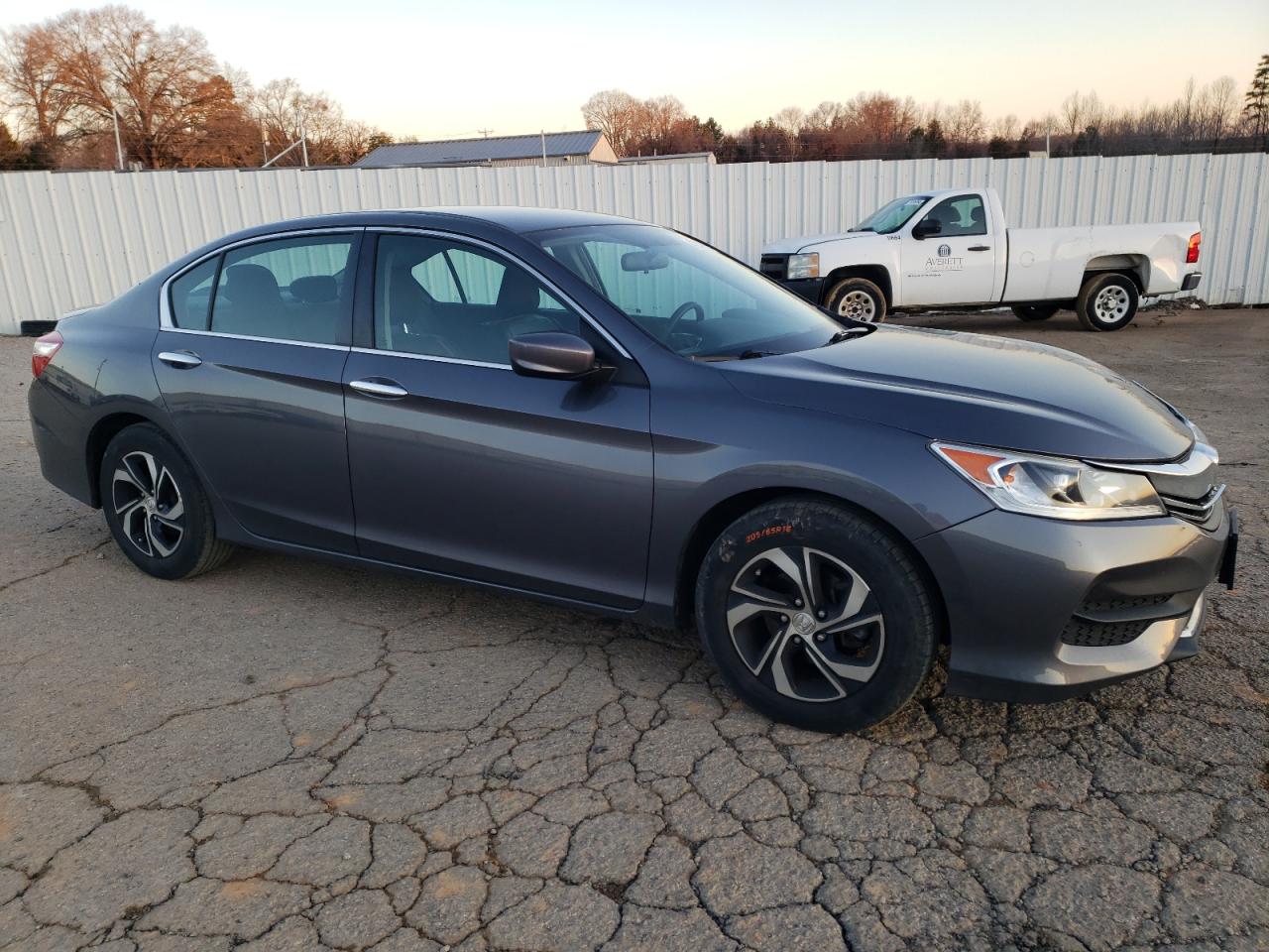 2017 Honda Accord - Image 4
