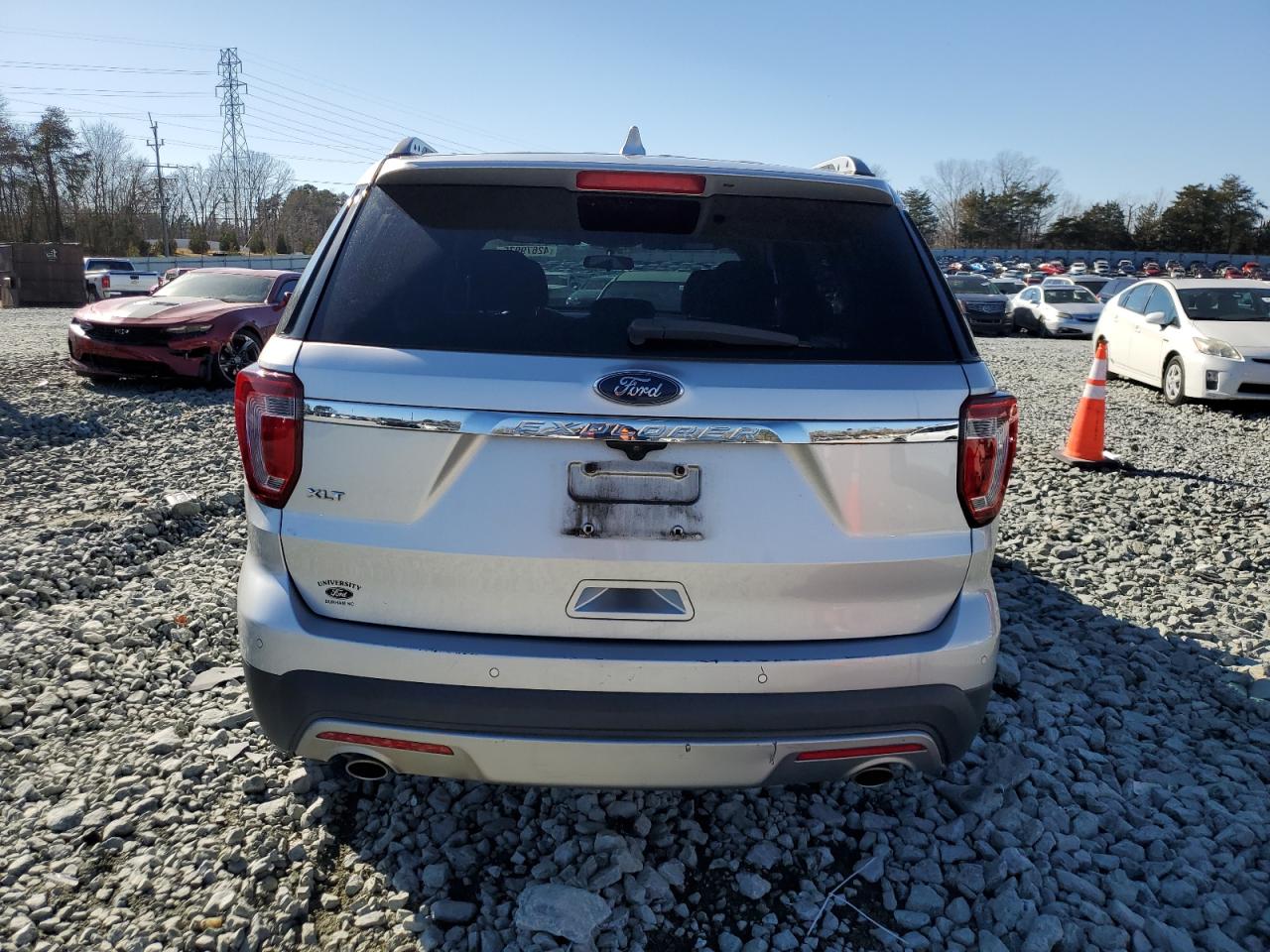 2017 Ford Explorer - Image 6