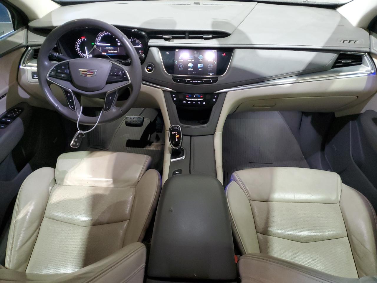 2017 Cadillac XT5 - Image 8