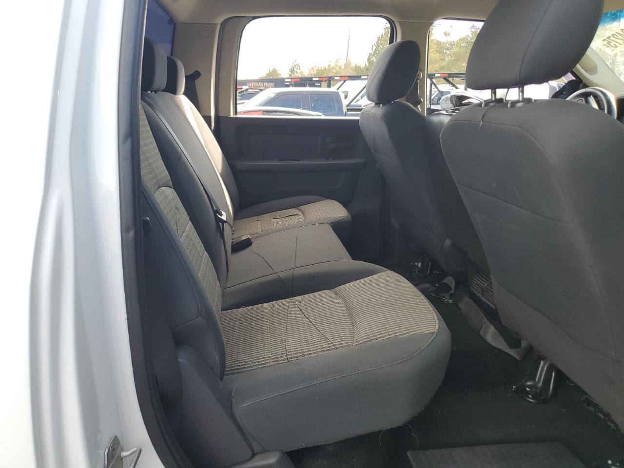 2010 Dodge RAM - Image 10