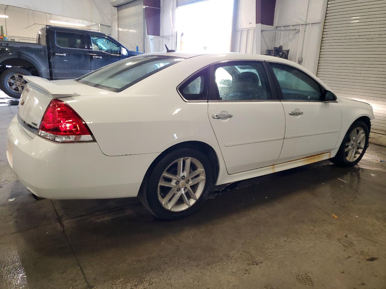 2011 Chevrolet Impala - Image 3