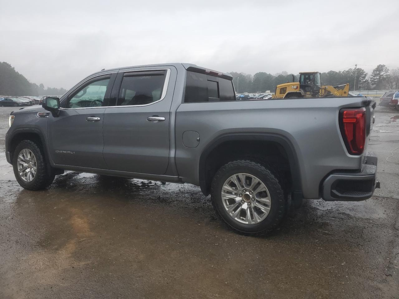 2021 GMC Sierra - Image 2