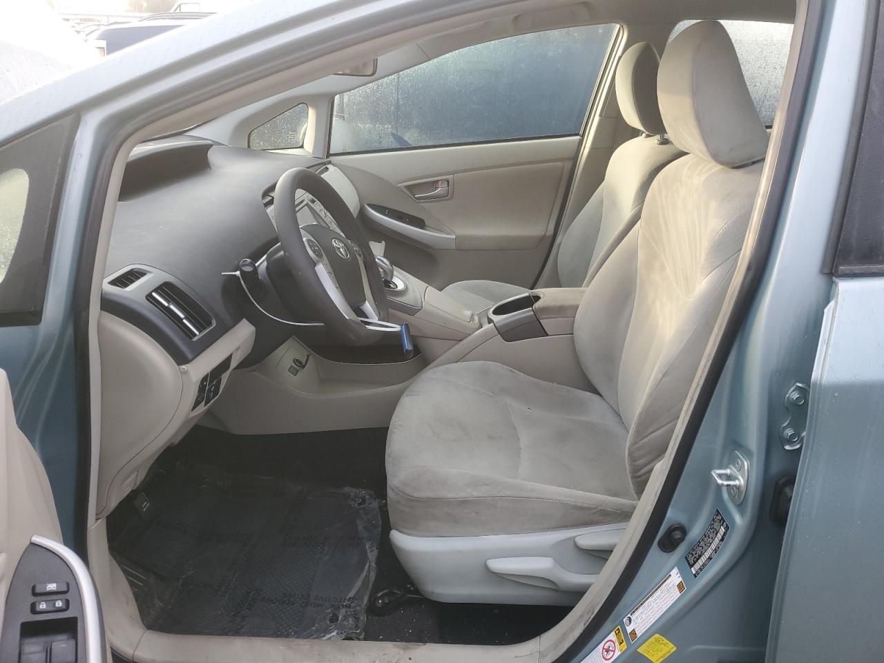 2015 Toyota Prius - Image 7