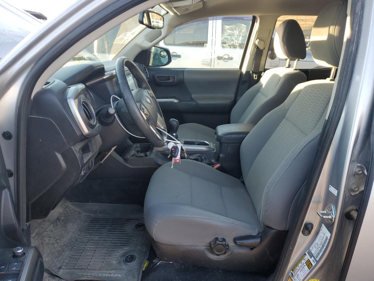 2017 Toyota Tacoma - Image 7