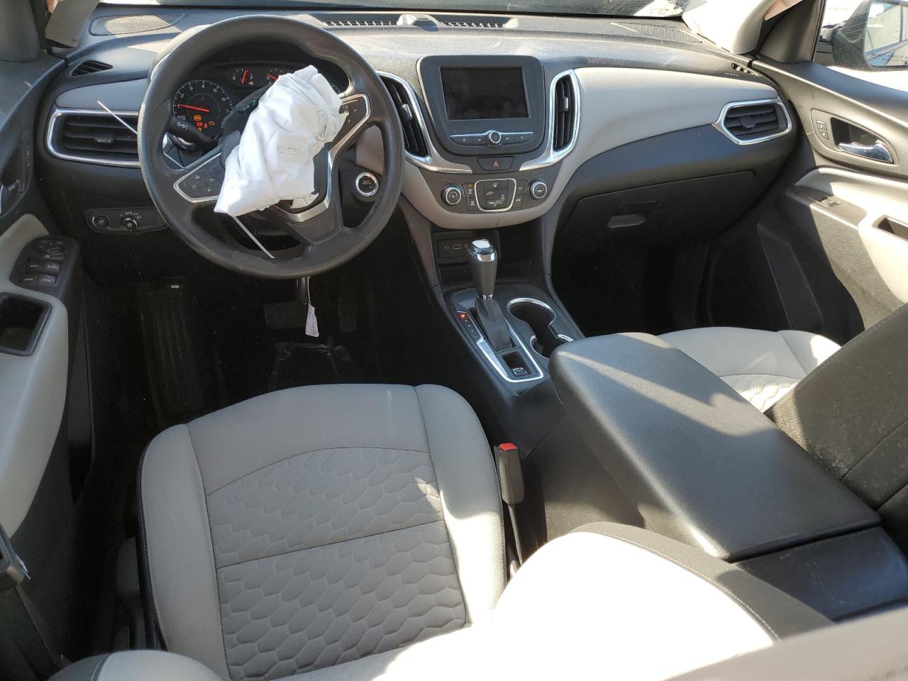 2019 Chevrolet Equinox - Image 8