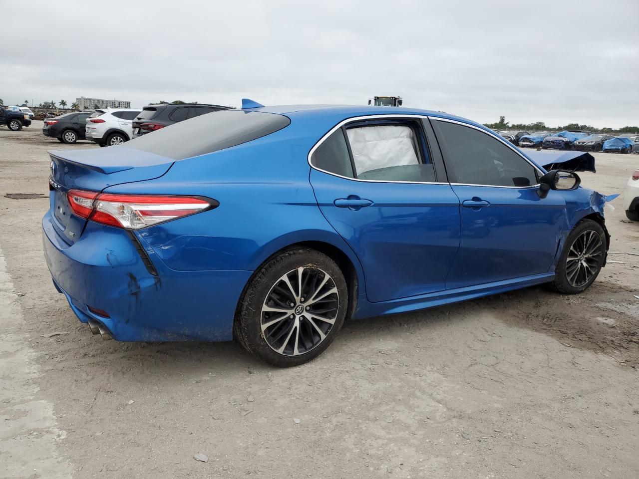 2020 Toyota Camry - Image 3