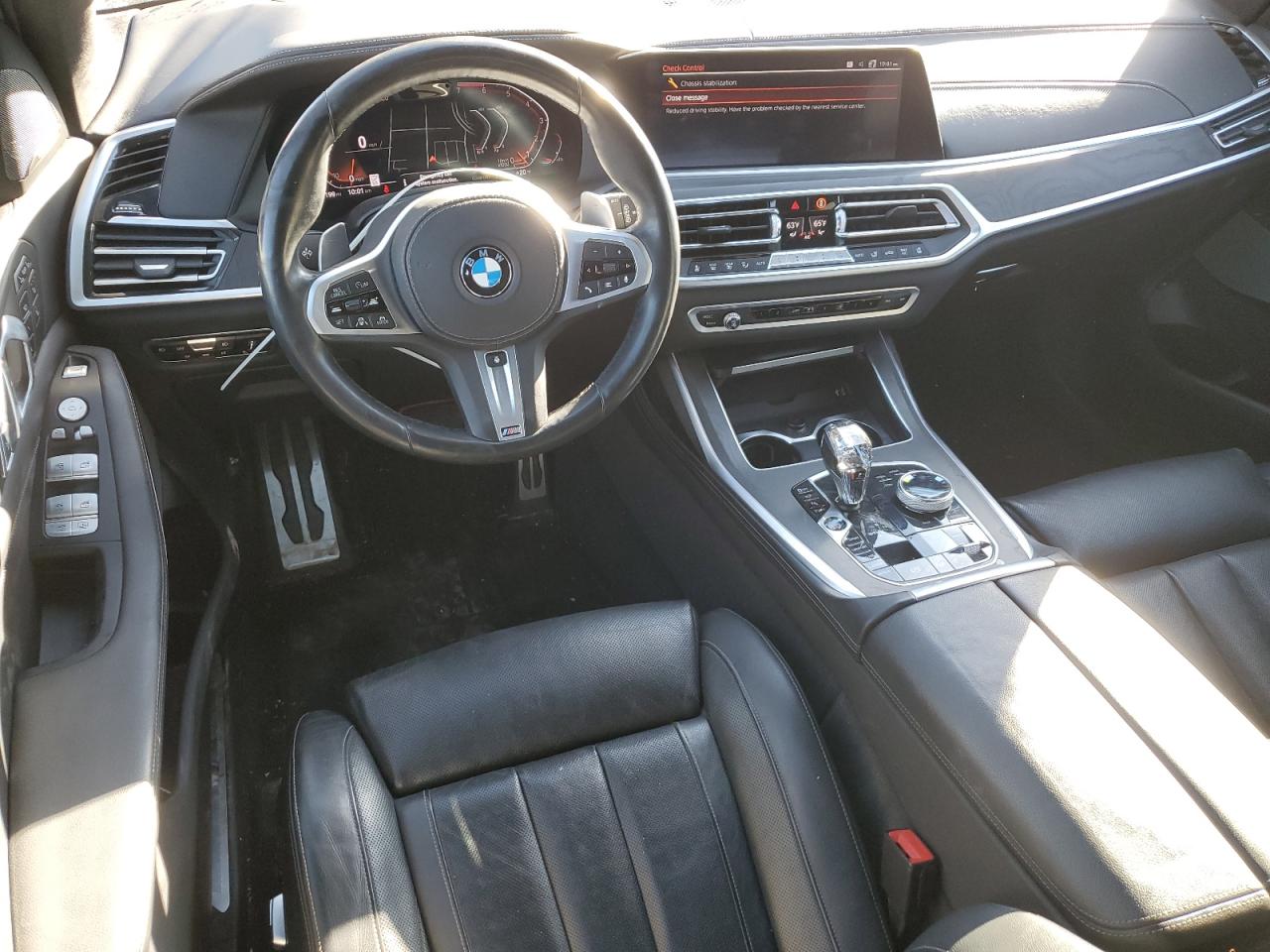 2019 BMW X7 - Image 8