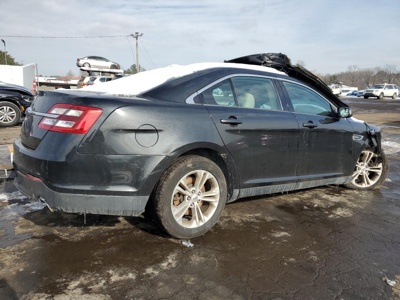2015 Ford Taurus - Image 3