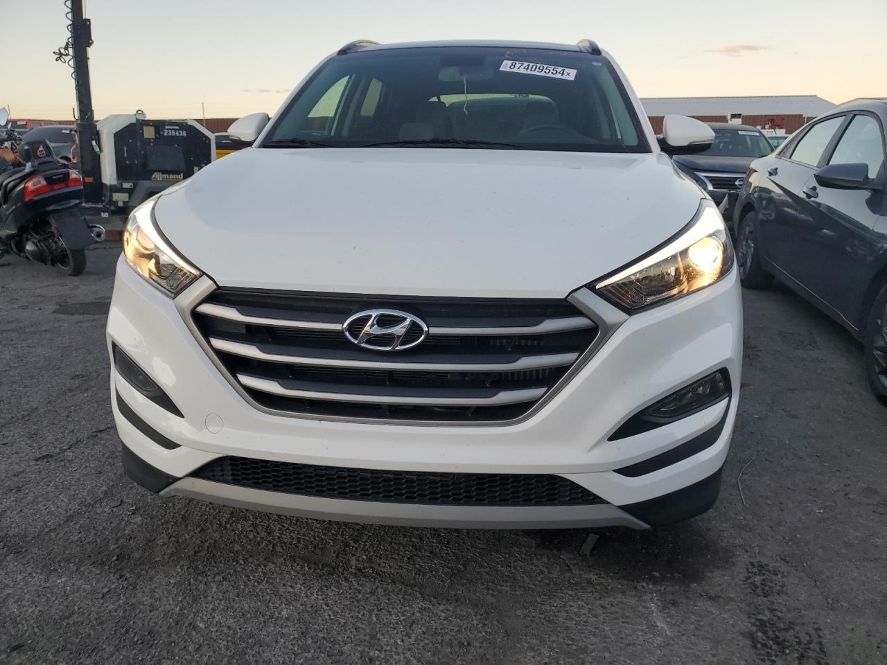 VIN KM8J33A22HU582356 2017 HYUNDAI TUCSON no.5