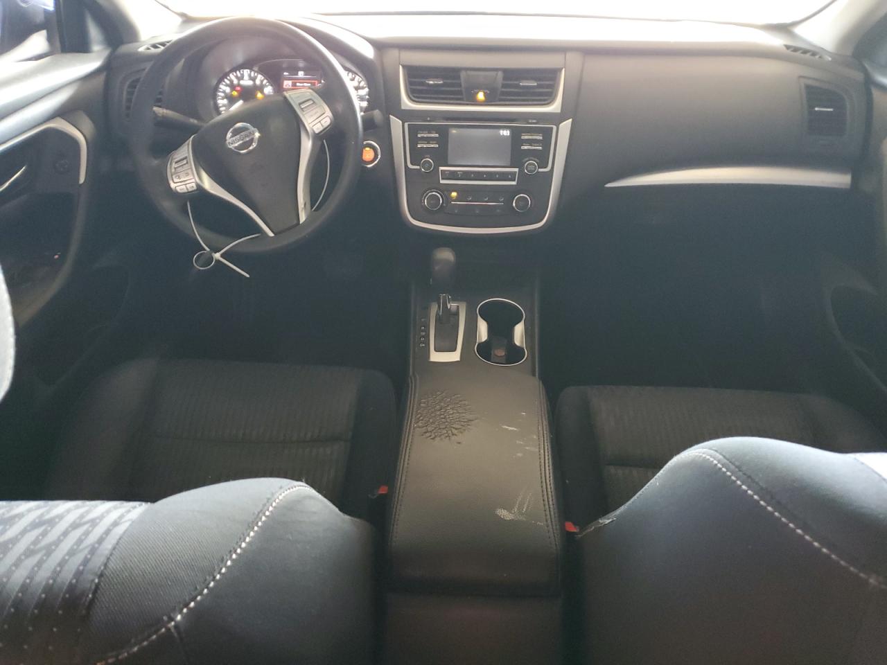 2016 Nissan Altima - Image 8