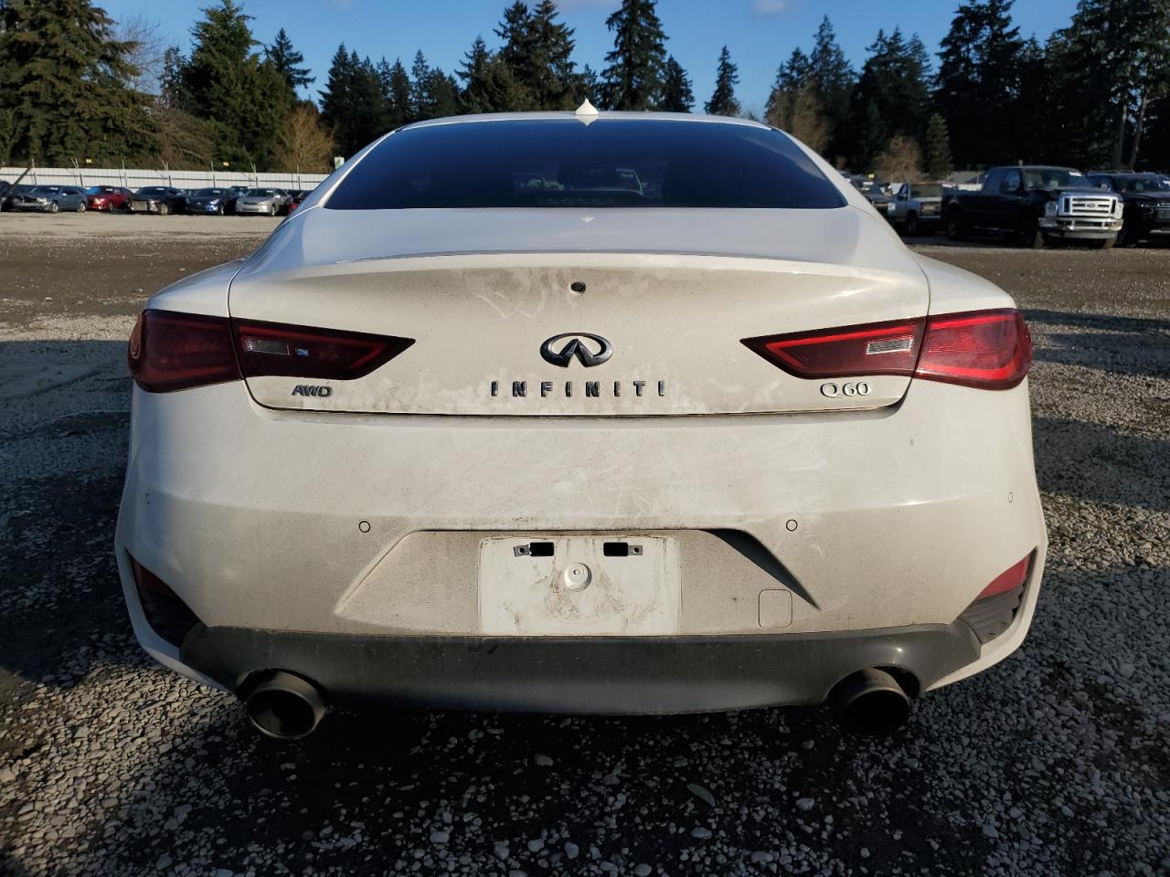2017 Infiniti Q60 - Image 6