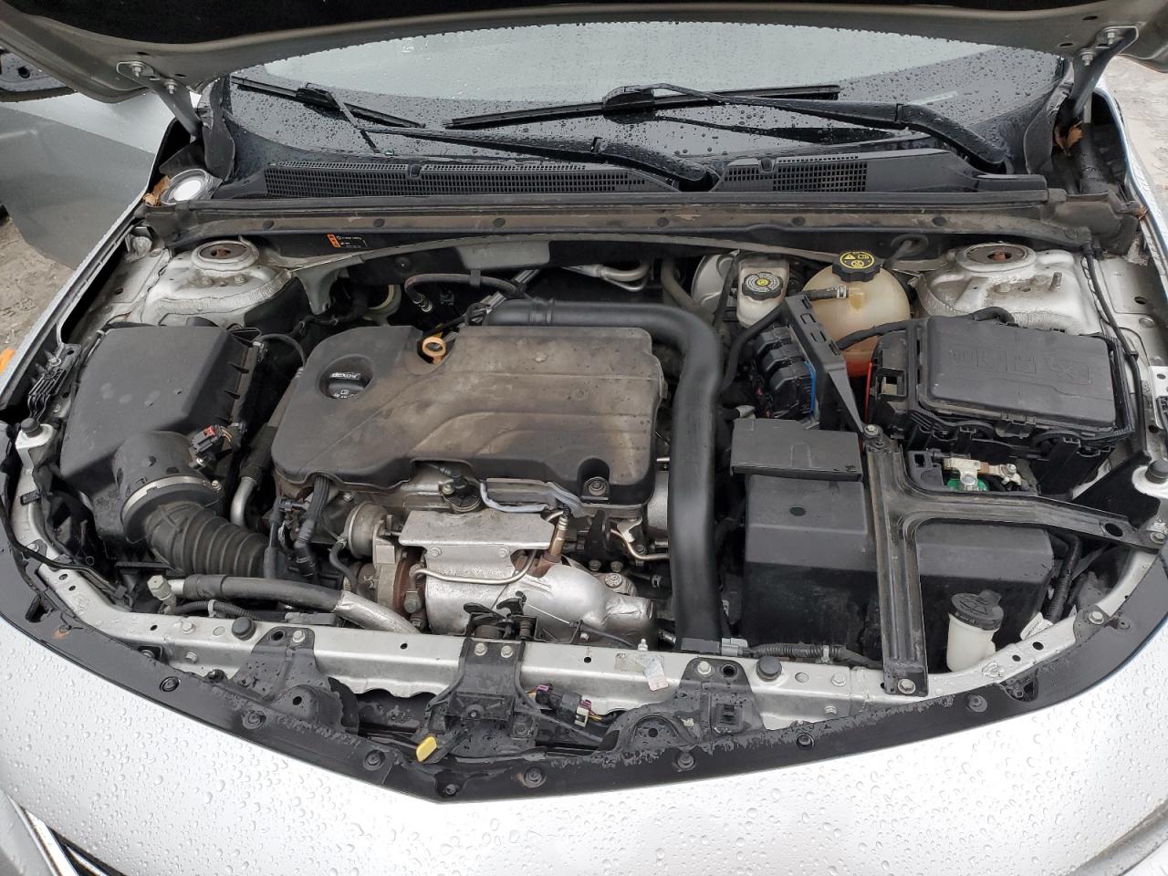 2017 Chevrolet Malibu - Image 11