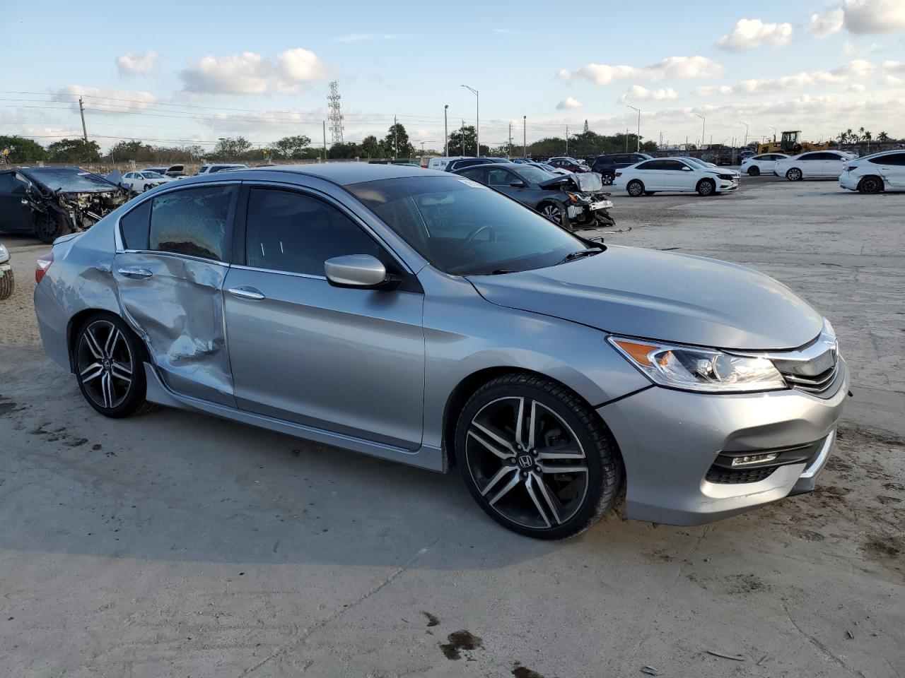 2017 Honda Accord - Image 4