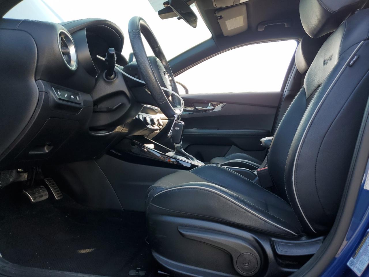 2020 Kia Forte - Image 7