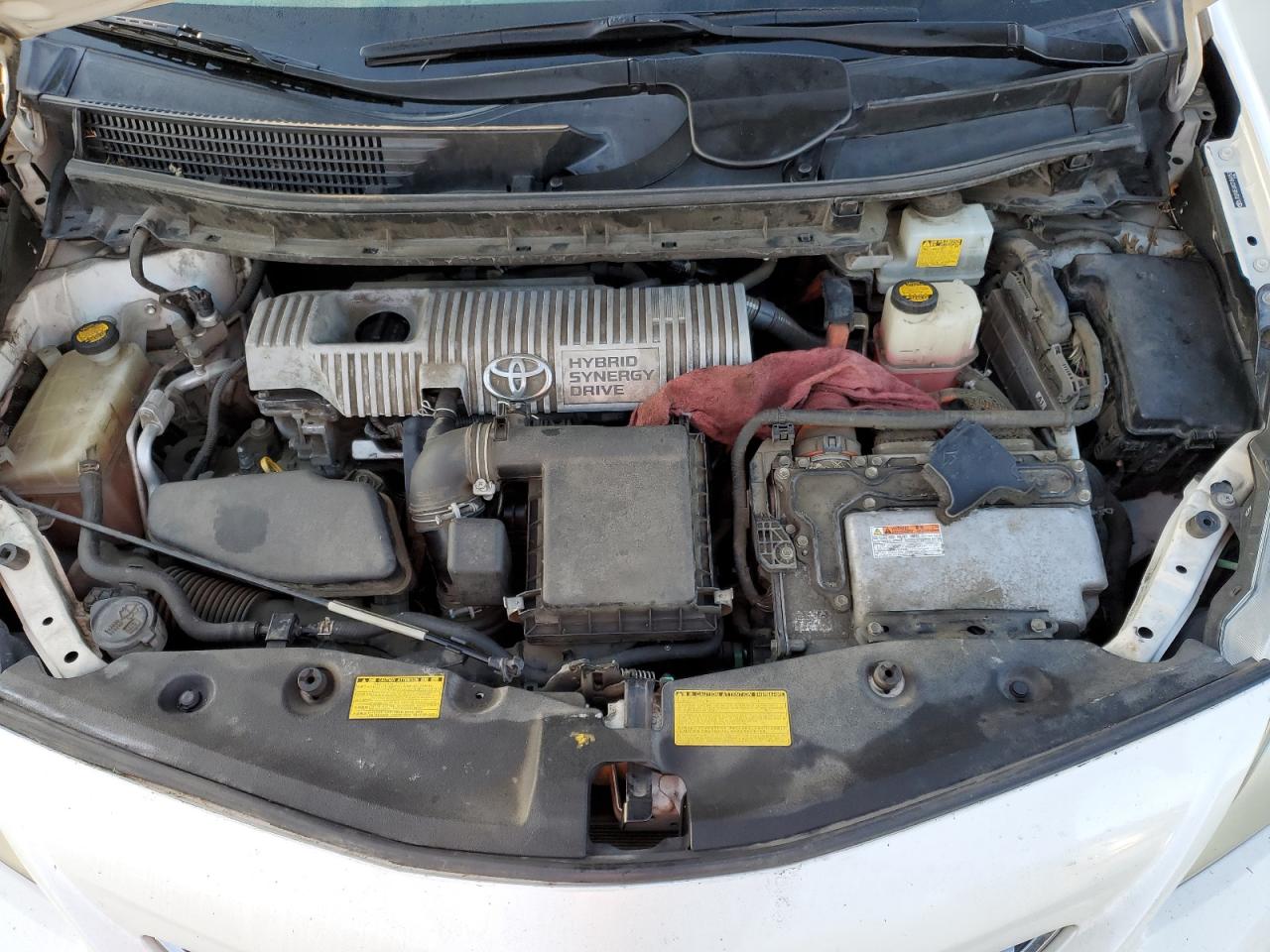2012 Toyota Prius - Image 11