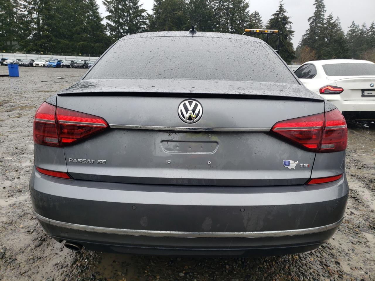 2017 Volkswagen Passat - Image 6