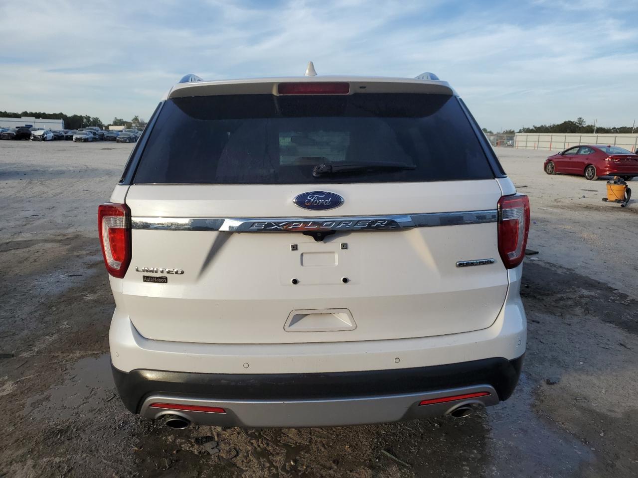 2016 Ford Explorer - Image 6