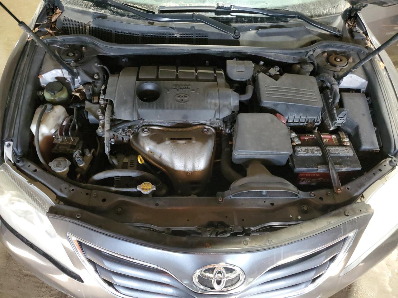 2011 Toyota Camry - Image 11