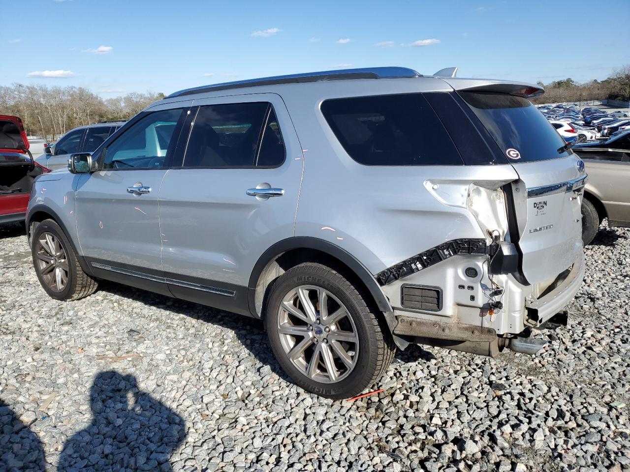 2016 Ford Explorer - Image 2