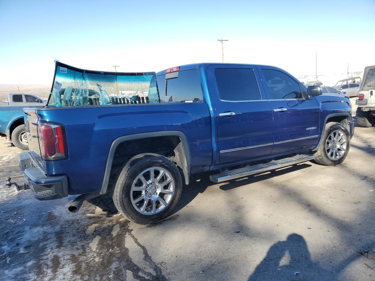 2017 GMC Sierra - Image 3