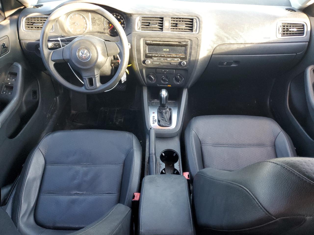2014 Volkswagen Jetta - Image 8