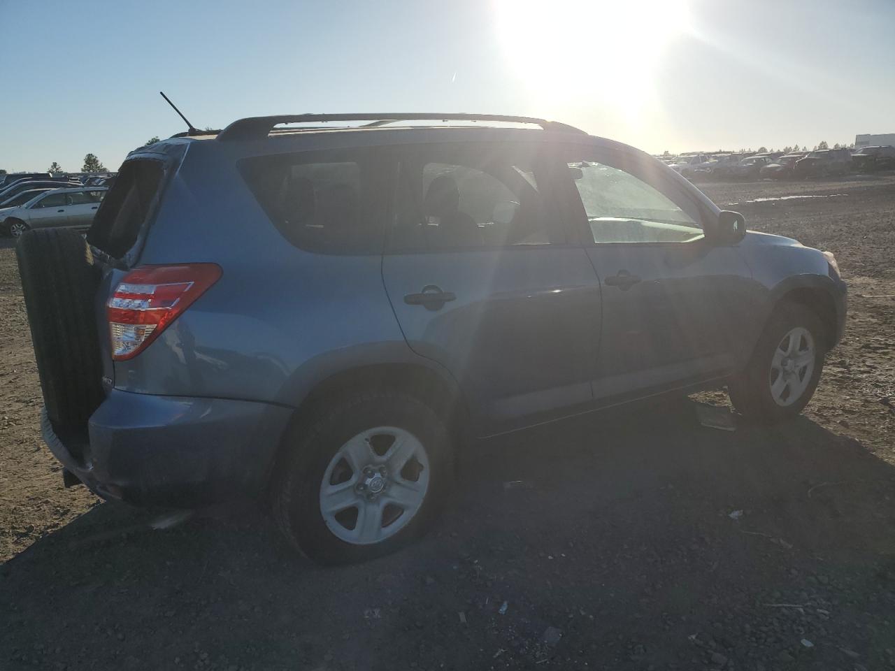 2011 Toyota RAV 4 - Image 3