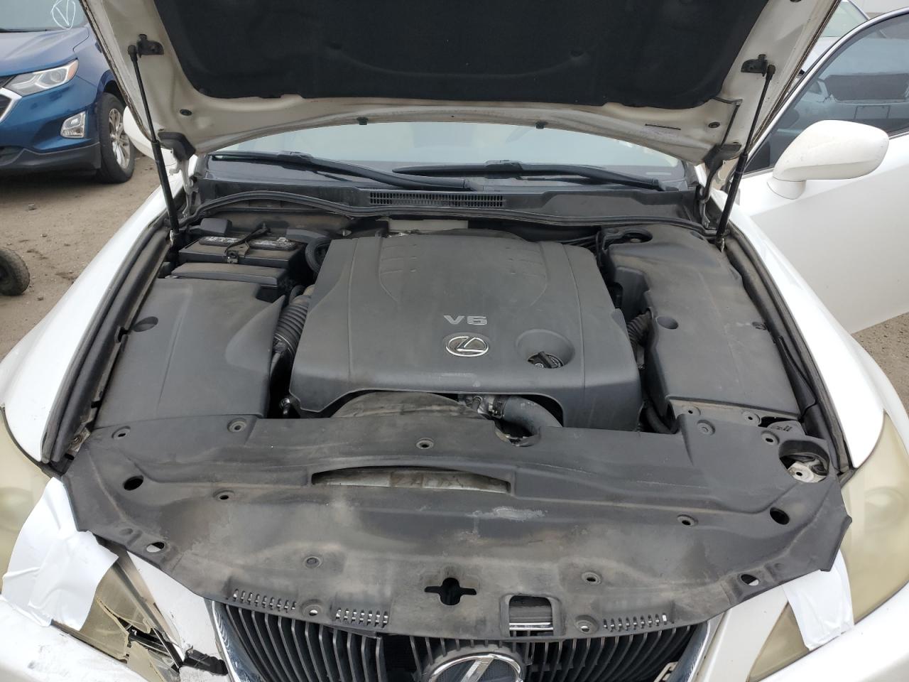 2008 Lexus IS - Image 11