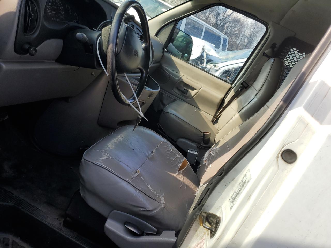 1998 Ford Econoline - Image 7