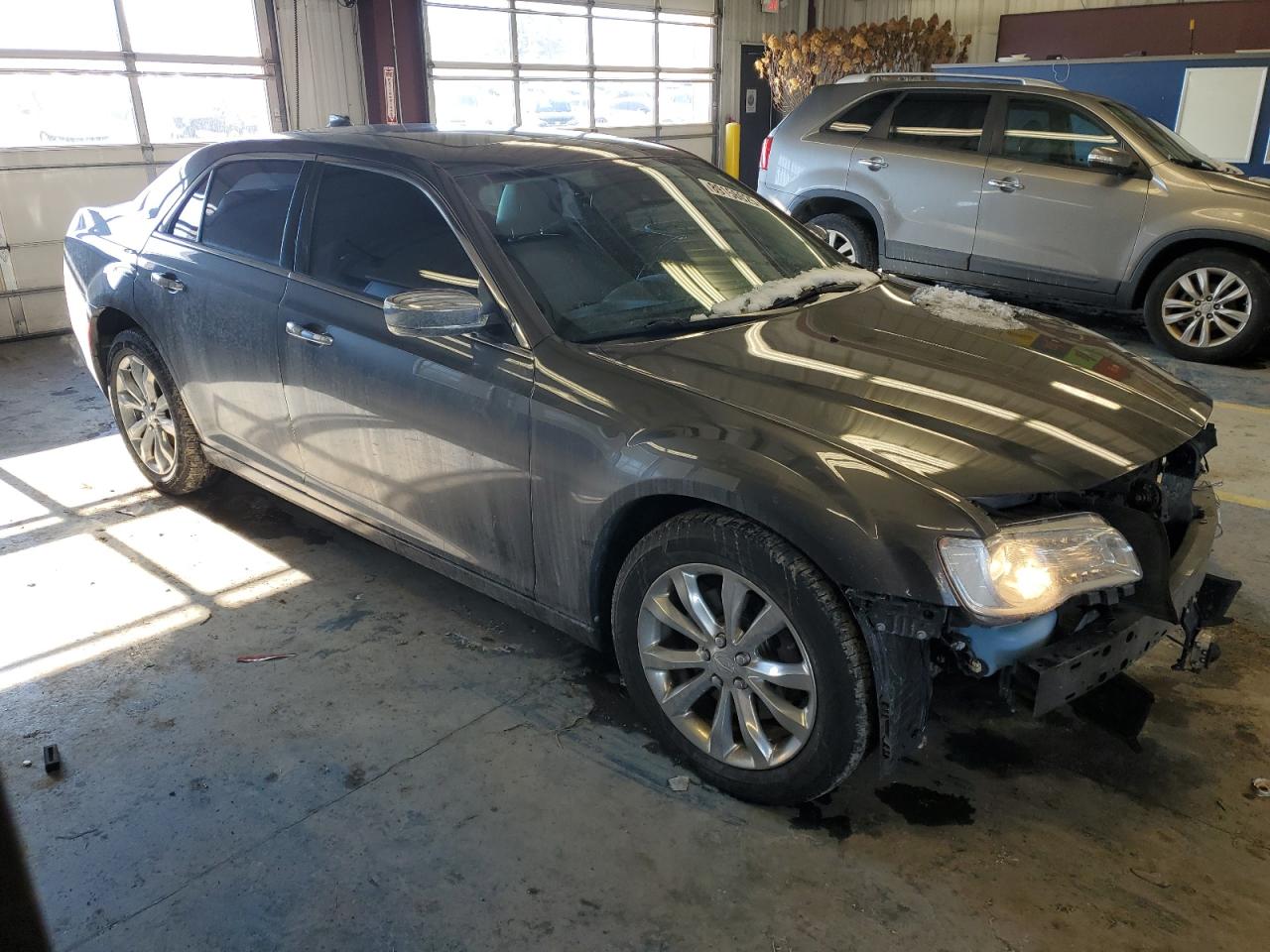 2018 Chrysler 300 - Image 4