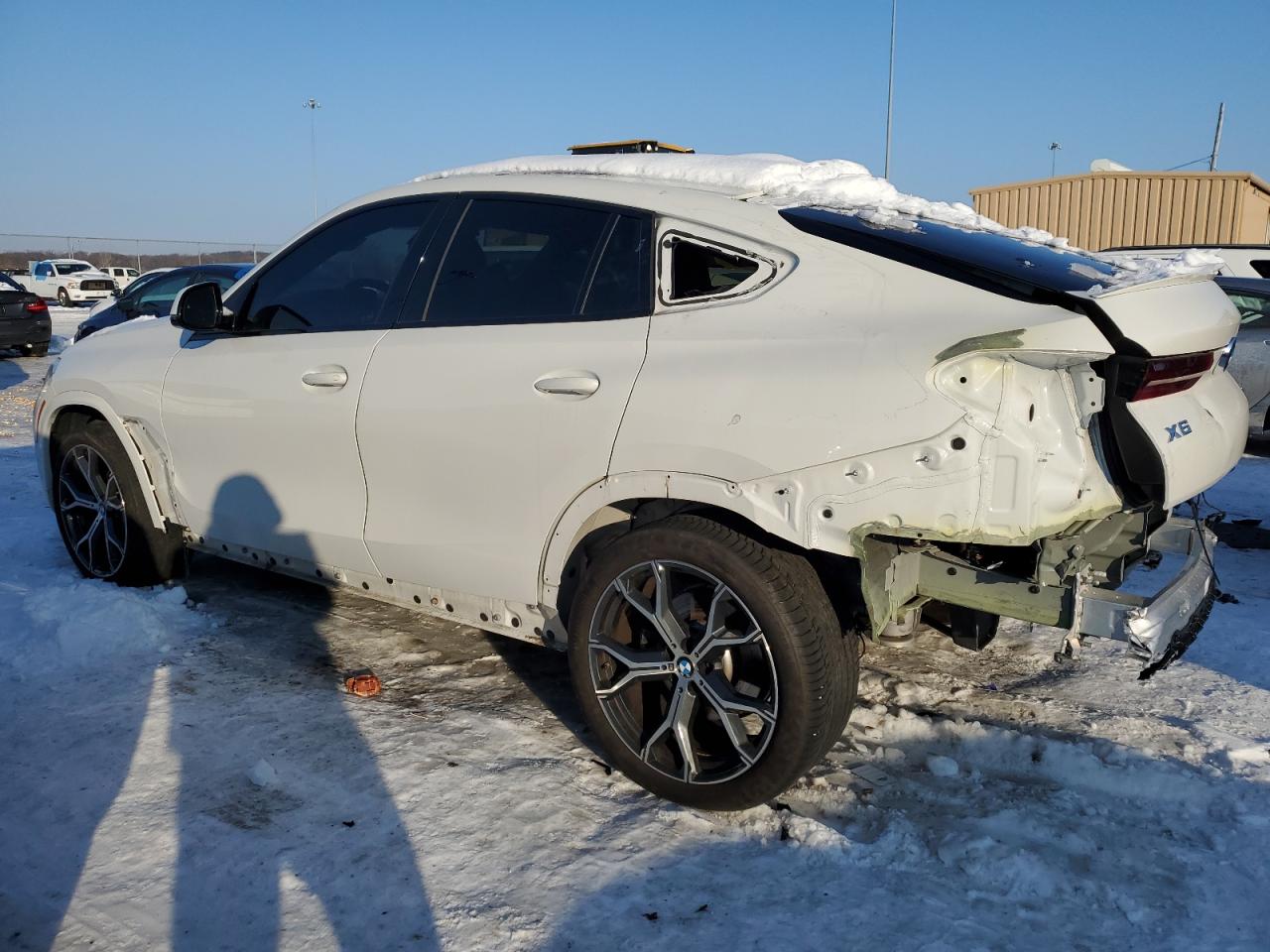 2022 BMW X6 - Image 2