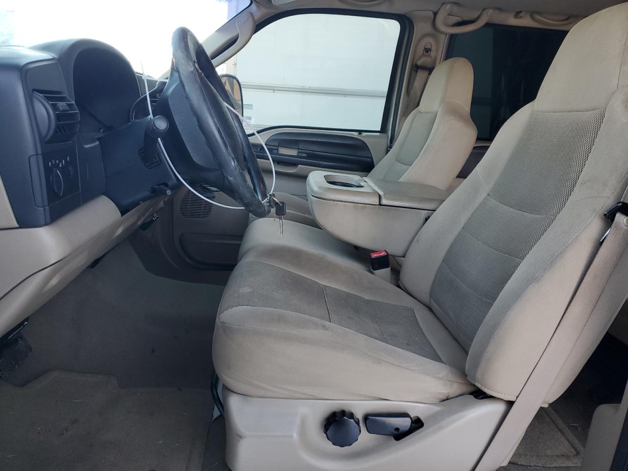 2006 Ford F350 - Image 7