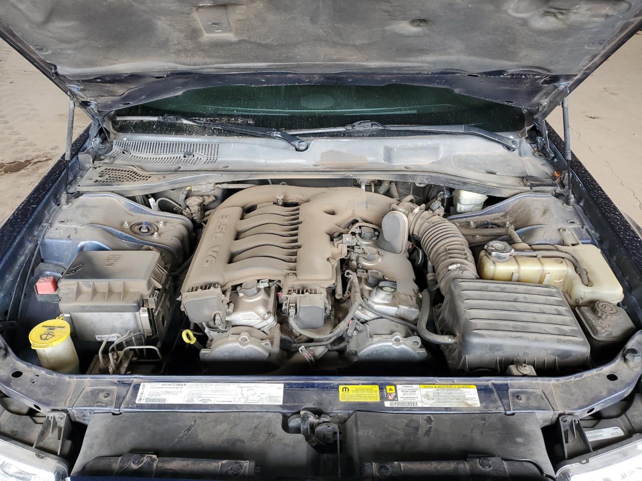 2006 Chrysler 300 - Image 13