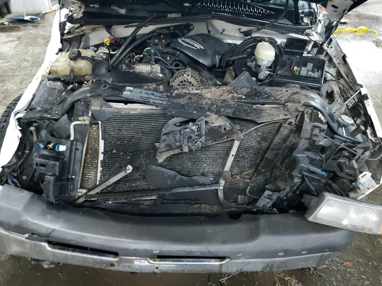 2007 Chevrolet Silverado - Image 11