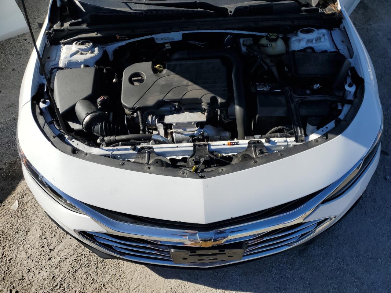2022 Chevrolet Malibu - Image 11