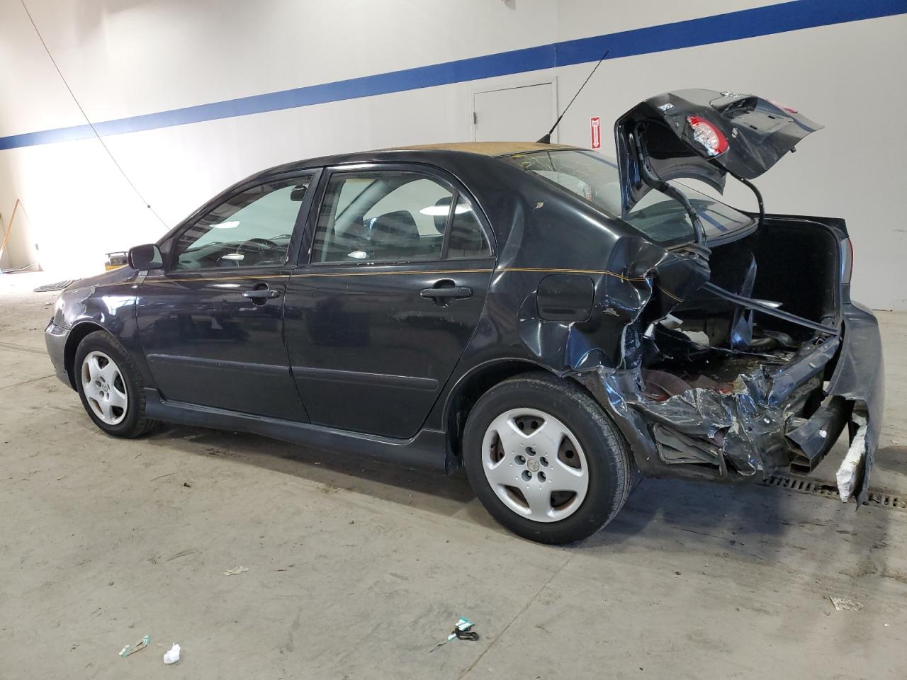 2003 Toyota Corolla - Image 2