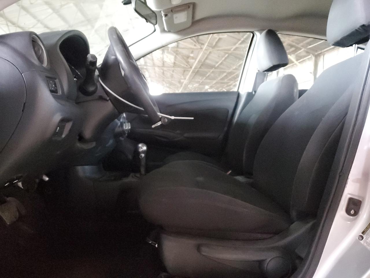 2013 Nissan Versa - Image 7