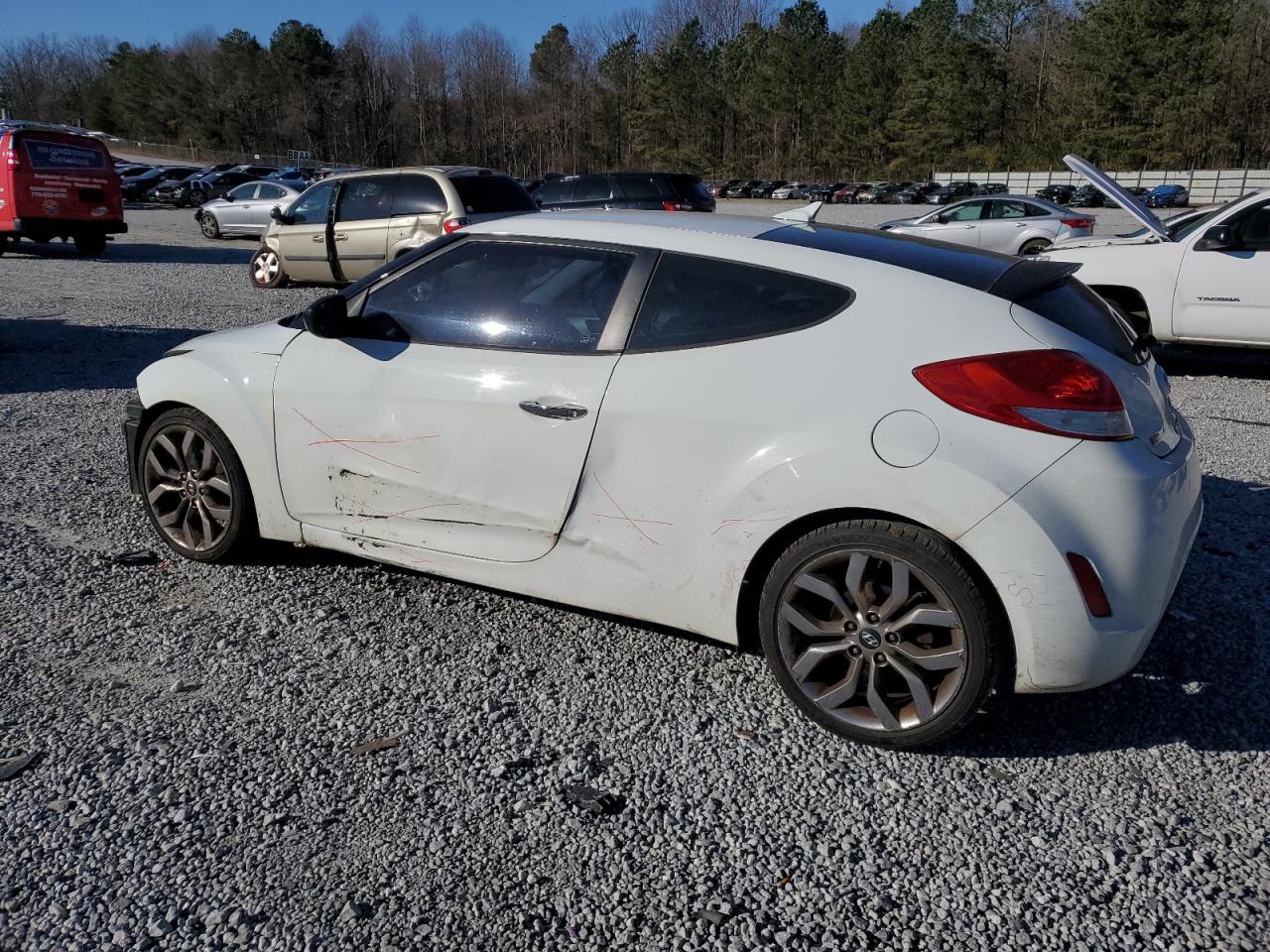 2015 Hyundai Veloster - Image 2