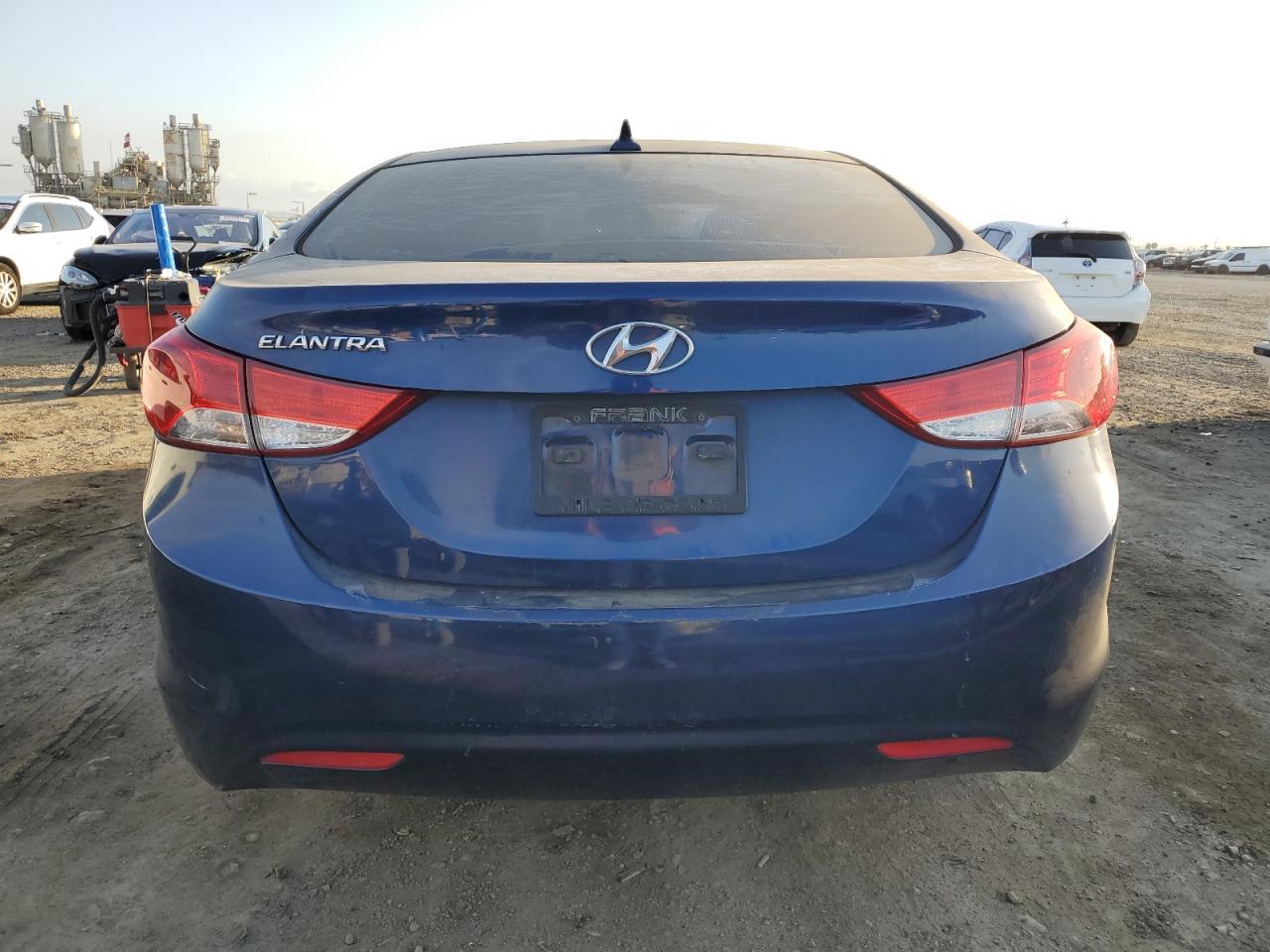 2013 Hyundai Elantra - Image 6