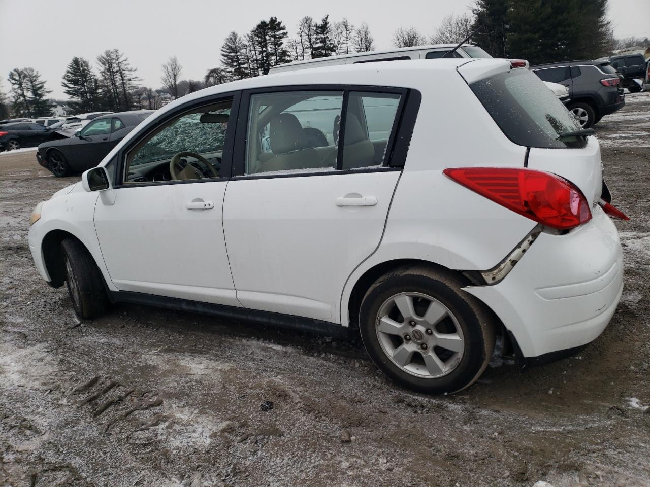 2007 Nissan Versa - Image 2