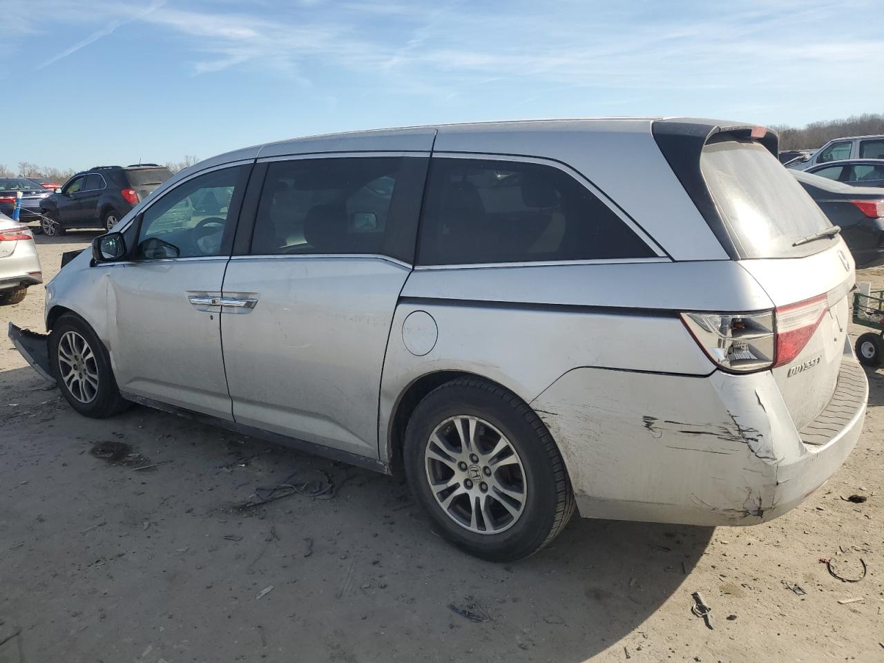 2012 Honda Odyssey - Image 2